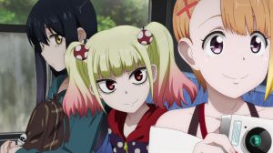 Mieruko-Chan - Screenshot #1 Mieruko-Chan - Screenshot #1