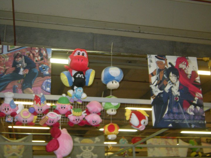 Des yoshi en peluche, des posters... Le paradis de l'Otaku